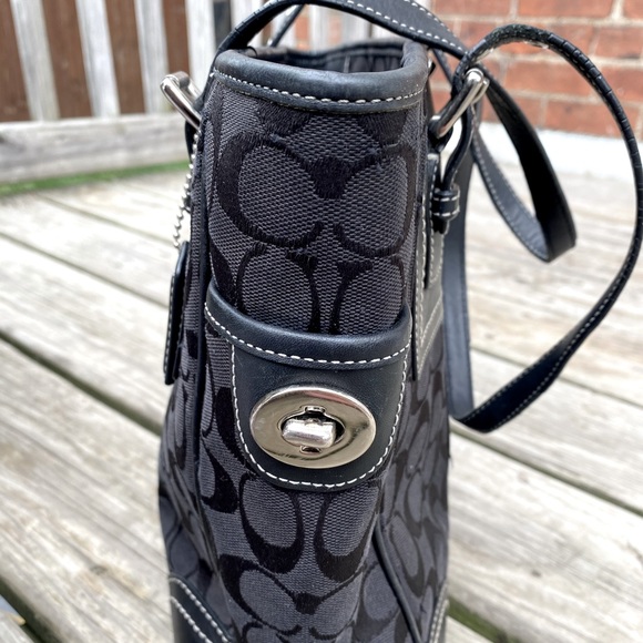 Coach Purse - Picture 3 of 7